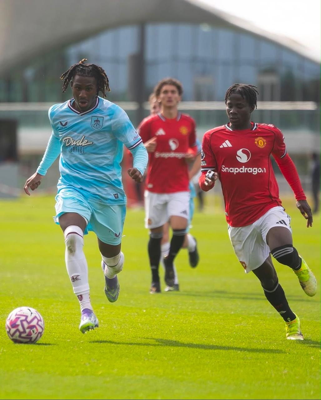 Fabio Só contra o Manchester United
