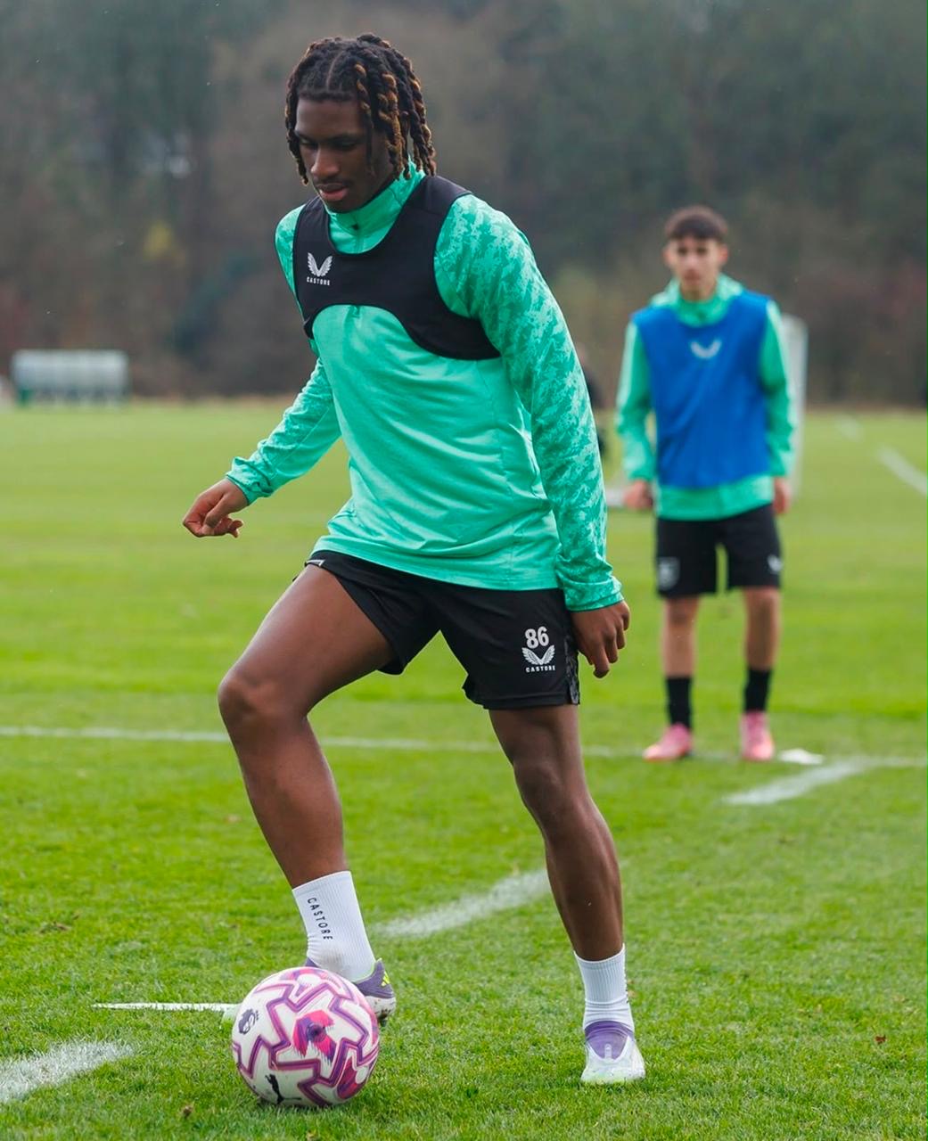 Fabio Só em treino pelo Burnley